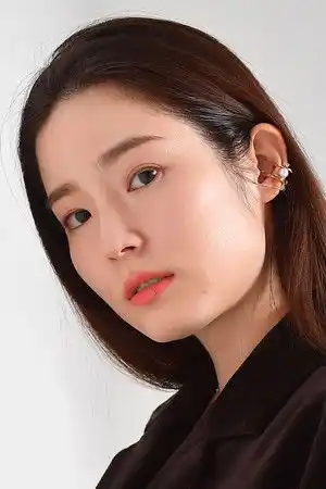 Misako Renbutsu fotoğrafı