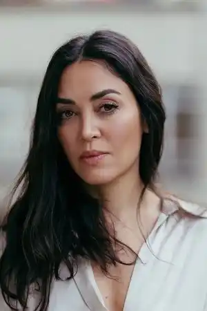 Mona Pirzad fotoğrafı