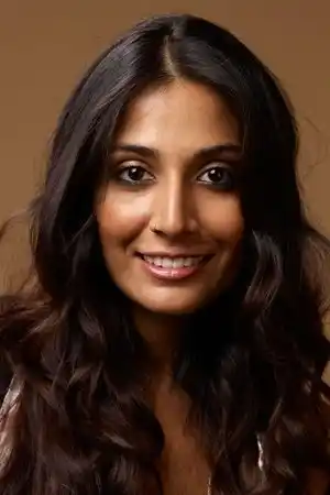 Monica Dogra fotoğrafı