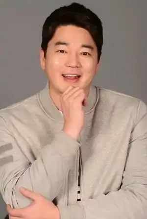 Moon Ji-yoon fotoğrafı