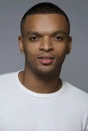 Myles Bullock fotoğrafı