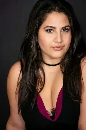 Natasha Behnam fotoğrafı