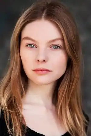 Nell Hudson fotoğrafı