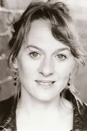 Niamh Cusack fotoğrafı