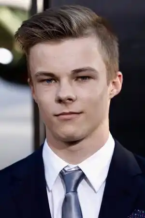 Nicholas Hamilton fotoğrafı