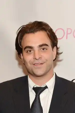 Nicholas Jarecki fotoğrafı