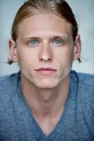 Nicholas Logan fotoğrafı