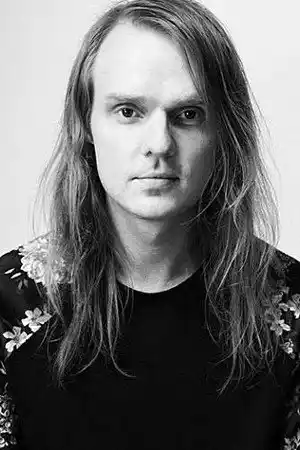 Nicholas Verso fotoğrafı