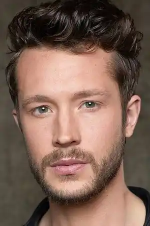 Nick Roux fotoğrafı
