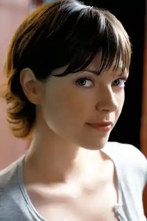 Nicole De Boer fotoğrafı
