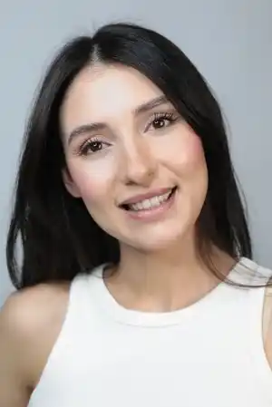 Nihayet Şahin fotoğrafı