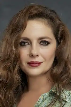 Nilüfer Açıkalın fotoğrafı