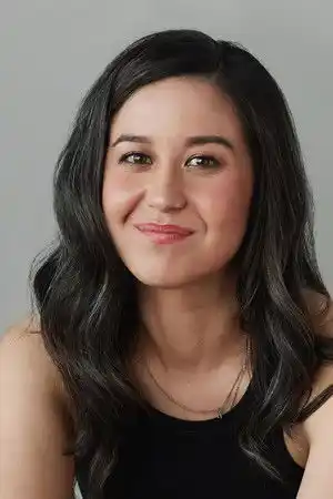 Nina Oyama fotoğrafı