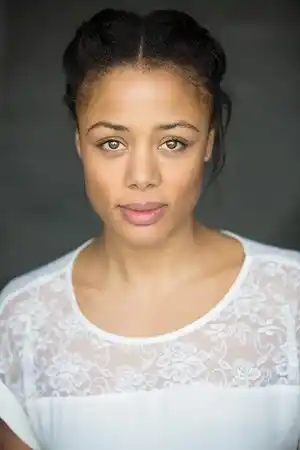 Nina Toussaint-White fotoğrafı