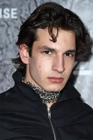 Noah Levi fotoğrafı