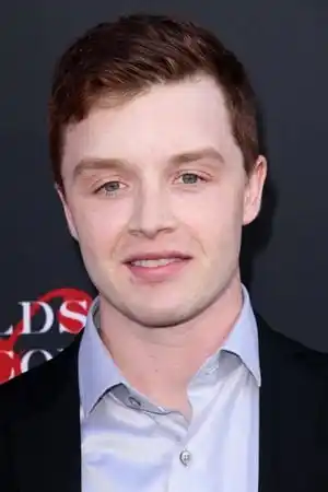 Noel Fisher fotoğrafı