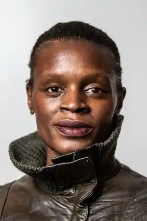 Okwui Okpokwasili fotoğrafı