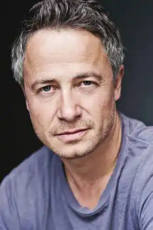 Oliver Milburn fotoğrafı