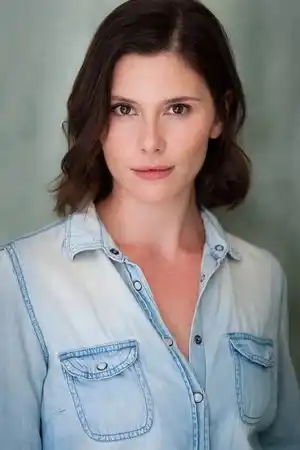 Olivia Mace fotoğrafı