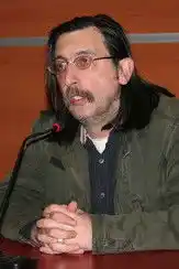 Önder Çakar fotoğrafı