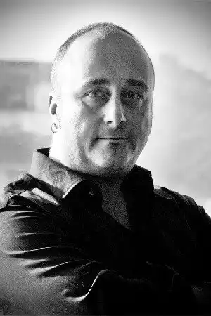 Owen Hurley fotoğrafı