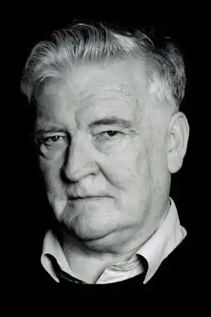 Pat Laffan fotoğrafı