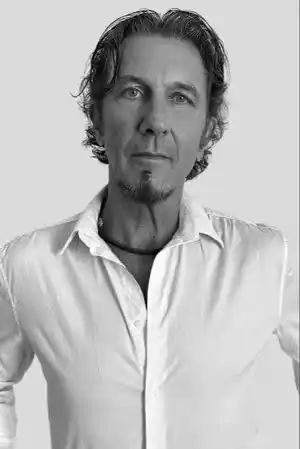 Patrick Tatopoulos fotoğrafı
