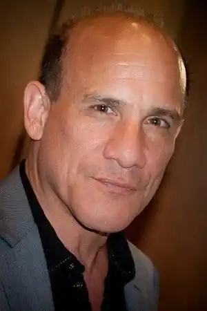 Paul Ben-Victor fotoğrafı