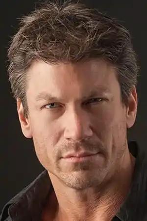 Paul Logan fotoğrafı