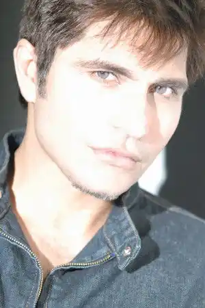 Pavan Grover fotoğrafı