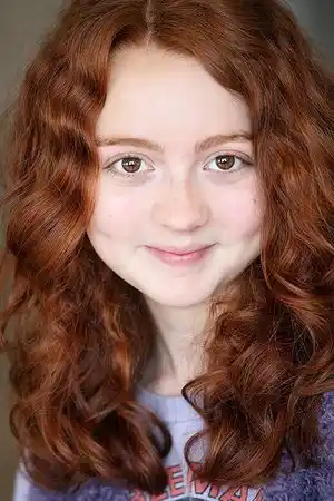 Piper Mackenzie Harris fotoğrafı