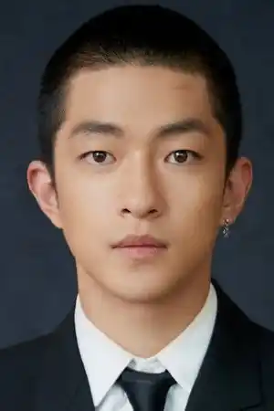 Qu Chuxiao fotoğrafı