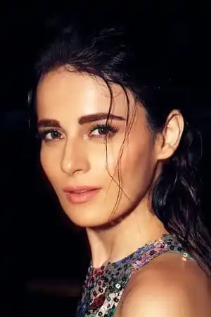 Radhikka Madan fotoğrafı