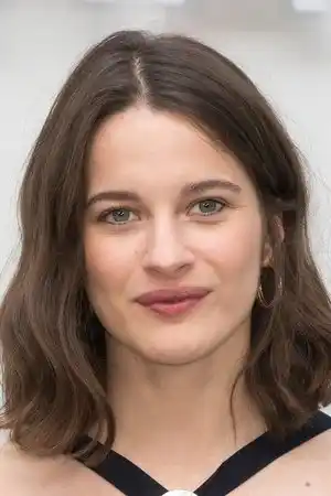 Rebecca Marder fotoğrafı