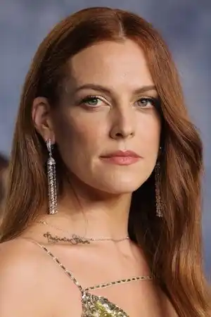 Riley Keough fotoğrafı