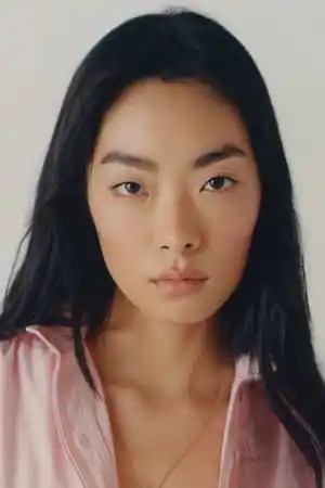 Rina Sawayama fotoğrafı