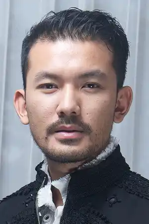 Rio Dewanto fotoğrafı
