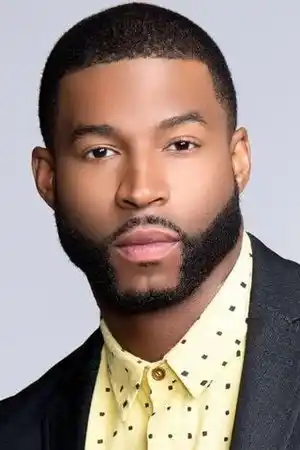 Robert Christopher Riley fotoğrafı