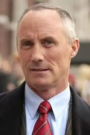 Robert John Burke fotoğrafı