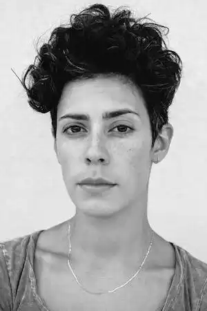 Roberta Colindrez fotoğrafı