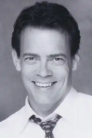 Ron Pardo fotoğrafı