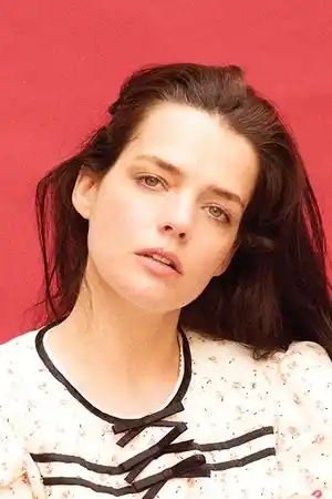 Roxane Mesquida fotoğrafı