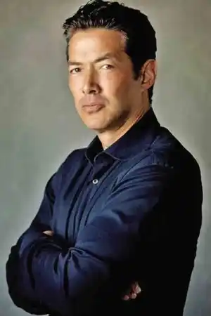 Russell Wong fotoğrafı