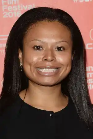 Saela Davis fotoğrafı