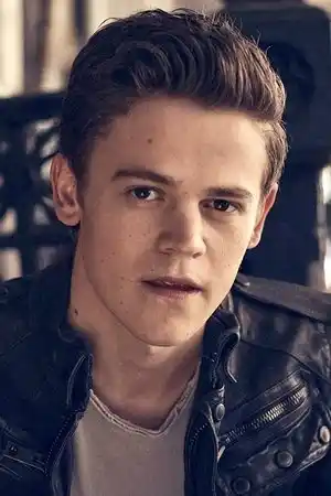 Sam Clemmett fotoğrafı
