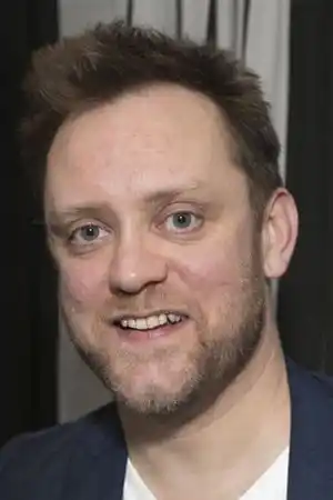 Sam Troughton fotoğrafı