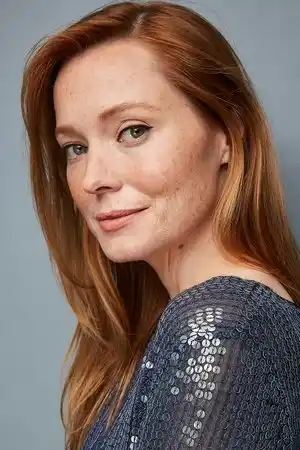Samantha Sloyan fotoğrafı