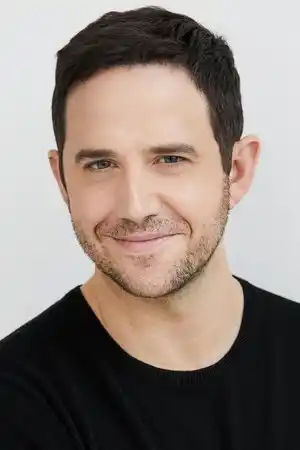 Santino Fontana fotoğrafı
