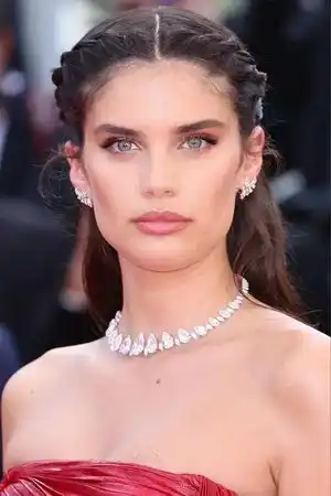 Sara Sampaio fotoğrafı