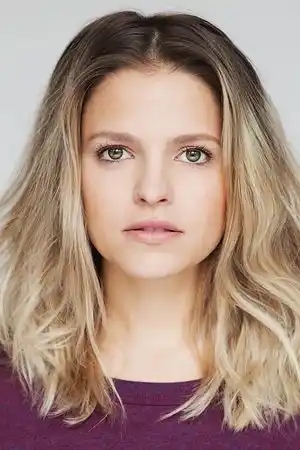 Sarah-Jeanne Labrosse fotoğrafı